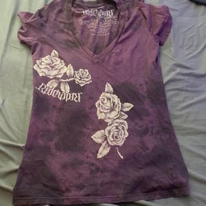 cute 2000’s type shirt